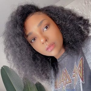 Meet your Posher, Kari